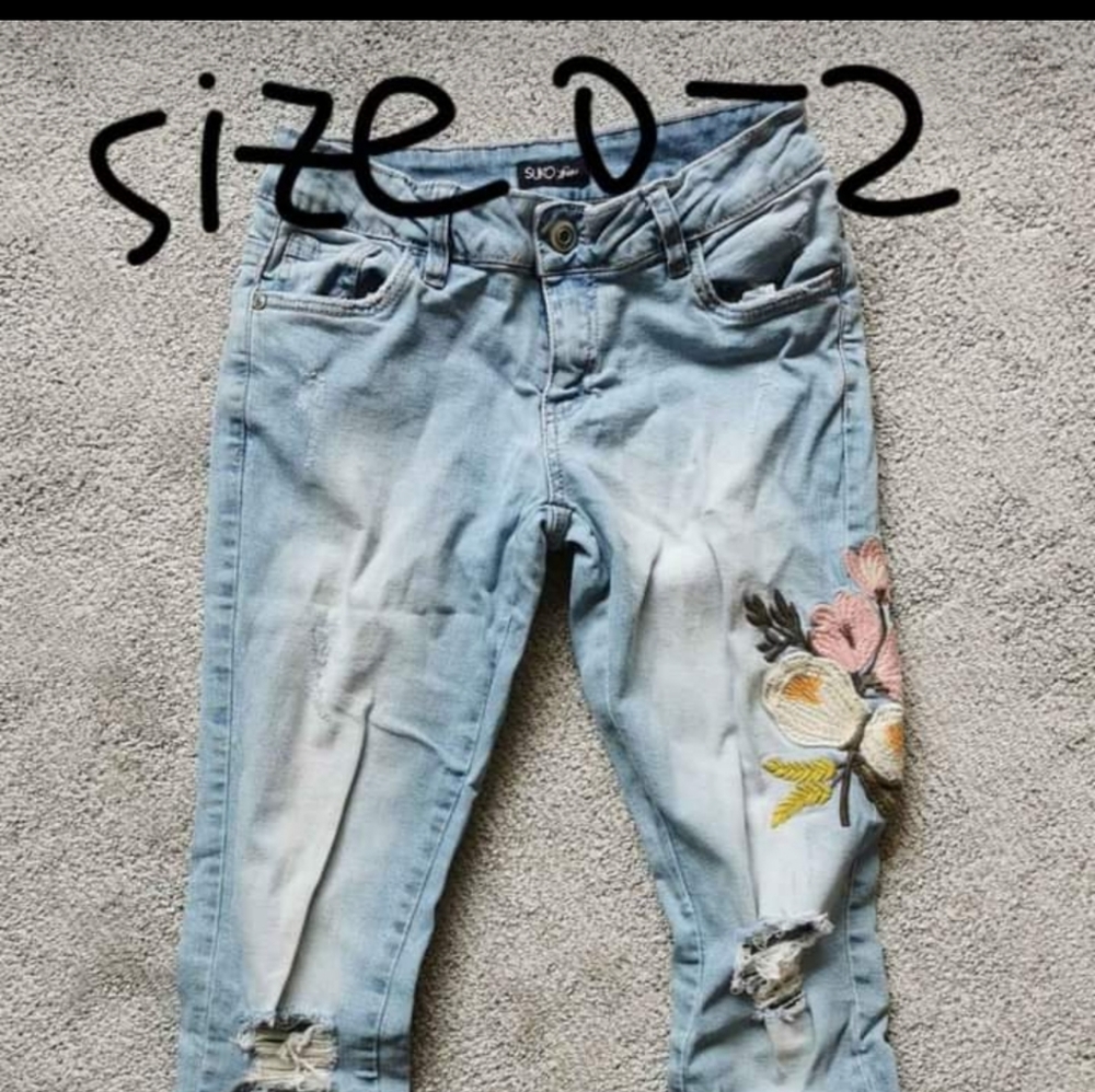 Embroidered crop jeans capri